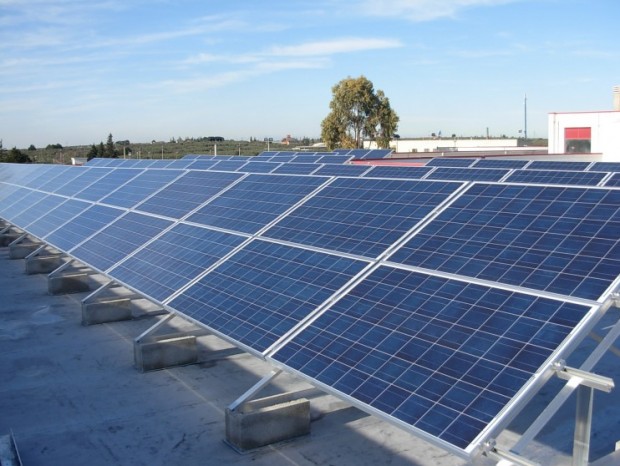 Realizzazione di impianti fotovoltaici per un potenza complessiva di 2,92 MWp su edifici scolastici della Provincia di Bari e BAT